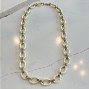 Monet necklace